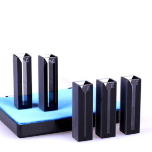 Cuvette en quartz noir auto-masquante