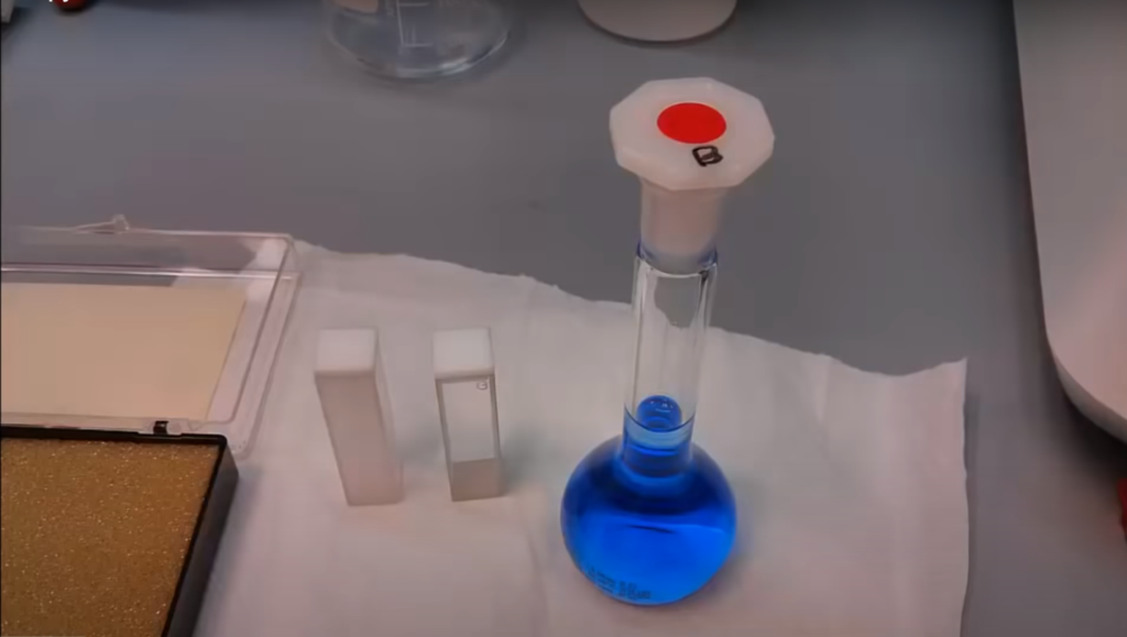 UV Vis Spectroscopy How To Use A Spectrophotometer Cuvet.Co Cells