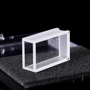 3 mm thick wall 2 clear window 10mm path cuvette 3mm dicke Wand 2 klar breit WIndow 10mm Pfad Cuvette