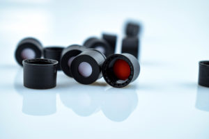 V8004, 8mm Diameter, 8-425, Cap+Septa, Hole Cap, Screw Cap, PTFE/ Silicone Septa, 100pc/ea – Image 3