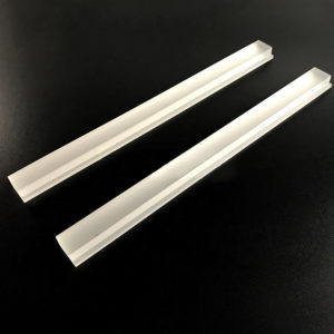 Custom Fluted Quartz Glass Step Sheets with Drilling