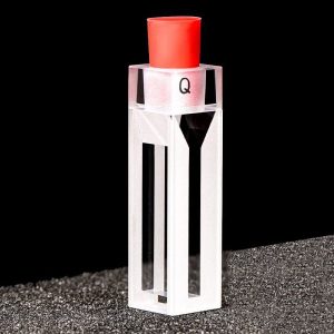 FCT445 11 Quartz Semi Micro Cuvette 600x600 1