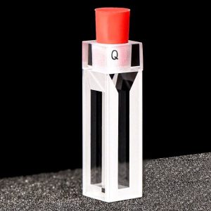 FCT445 15 Quartz Semi Micro Cuvette 600x600 1