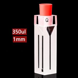 FCT445 3 Quartz Semi Micro Cuvette 600x600 1