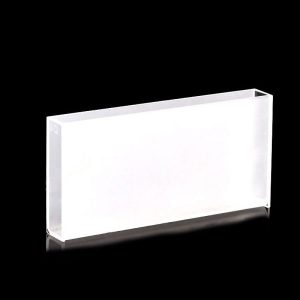 UCT227 3 Quartz Long Pathlength Cuvette 600x600 1